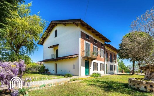 IL TUO PARADISO IN COLLINA