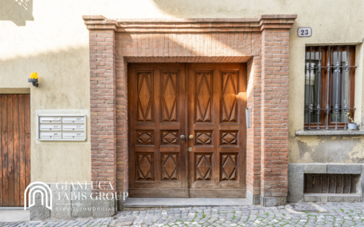 TRILOCALE CON INGRESSO INDIPENDENTE A CHIERI