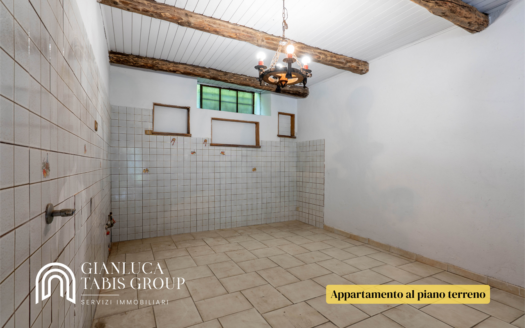 CASA CON TRE APPARTAMENTI