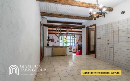 CASA CON TRE APPARTAMENTI