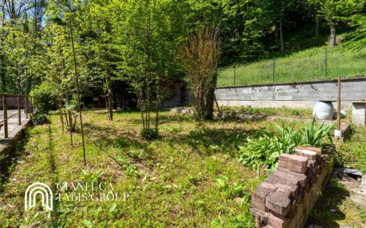 ULTIMO PIANO CON SOTTOTETTO E GIARDINO PRIVATO